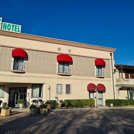 Hotel Lenotel Exterior foto