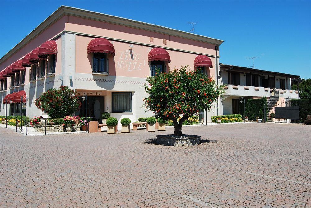 Hotel Lenotel Exterior foto